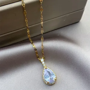 Collar con Colgante de Gota de Agua de Zirconia Vintage para Mujer Cadena de Acero Inoxidable Chapado en Oro Cristal de Pera