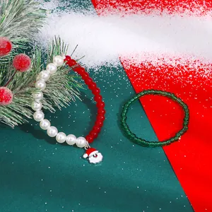 Coffret de bracelets de Noël avec pendentif Père Noël et perles festives rouge vert blanc