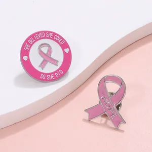 Pins en émail ruban rose pour cancer du sein avec She Believed She Could et texte Hope