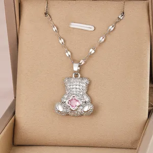 Glinsterende 18K vergulde beer hanger ketting met roze klaver edelsteen aan zilveren ketting