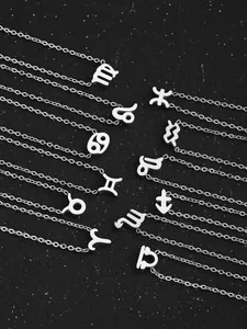 Détails de l'ensemble de 12 colliers constellations du zodiaque en argent poli