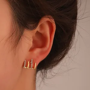 U-förmige Goldohrringe mit Zirkonia-Mikro-Inlay auf mehrlagigen Stäben für Damen