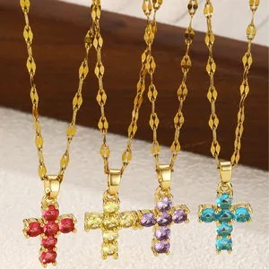 Collares de cruz con piedras de colores rojo, amarillo, morado y azul en oro