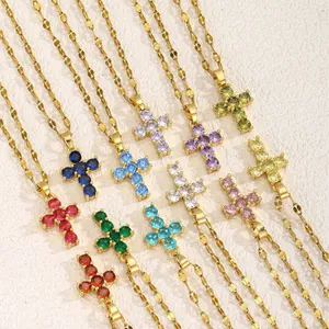 Colección de collares cruzados con cristales de colores y cadena chapada en oro mujer