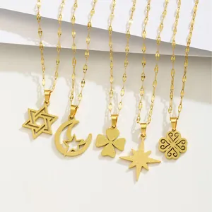 Juego de collares con colgantes minimalistas de acero inoxidable dorado y diseño variado