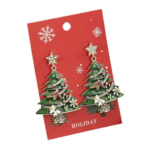Pendientes de árbol de Navidad con diamantes de imitación coloridos y lazo dorado