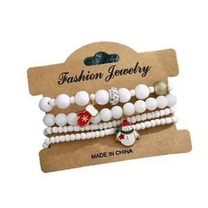 Ensemble de bracelets extensibles de Noël avec perles blanches et breloques