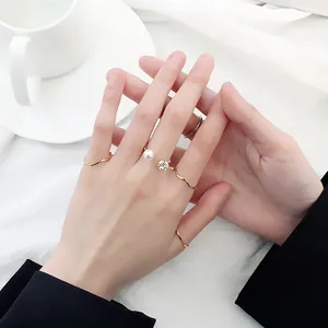 Bagues Géométriques Minimalistes En Alliage Avec Imitation Künstliche Perle Et Strass Pour Femmes Or Argent Bijoux De Mode Empilables