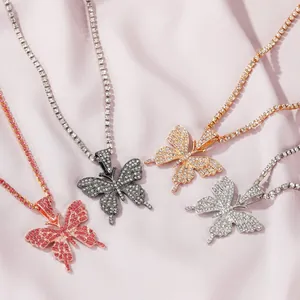 Glitzernde Schmetterlings-Tennis-Halsketten in Gold, Silber, Rosa und Schwarz