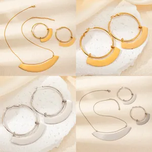 Minimalistische Roestvrijstalen Waaiervormige Hanger Ketting En Grote Creolen Gepolijste Geometrische Sieraden Voor Vrouwen