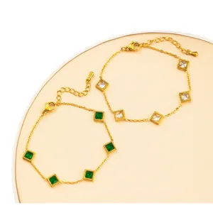 Bracelet étoile vintage plaqué or avec cristaux carrés vert émeraude et transparents
