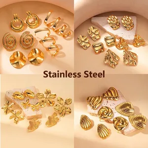 Conjunto de pendientes minimalistas de acero inoxidable dorado en formas geométricas