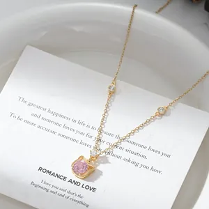 Squisita Collana con Ciondolo a Forma di Gattino in Rame Placcato Oro Argento Micro Intarsiata con Zirconia Rosa Gioielli Donna