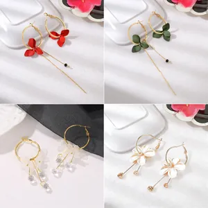 Boucles d'Oreilles Pendantes en Alliage à Gland de Pétales Asymétriques pour Femmes Boucles d'Oreilles Pendantes à Longue Chaîne Cercle Géométrique Bijoux Floraux
