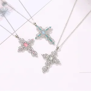 Collier Pendentif Croix Vintage en Alliage Argenté Avec Cristal de Strass Pour Femme Bijoux Bohème Cadeau
