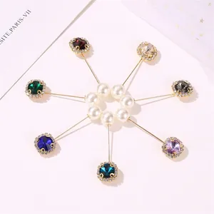 Retro Alloy Geometric Crystal Brooch Pin With Faux Artificial Pearl Rhinestone Inlaid Elegant Anti-exposure Lapel Pin For Women