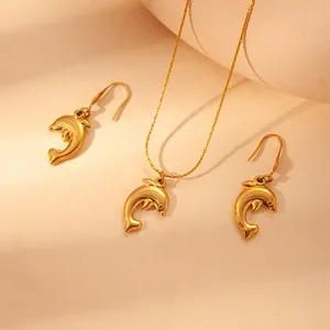 Set collana e orecchini a delfino dorati in acciaio inossidabile per gioielli da mare