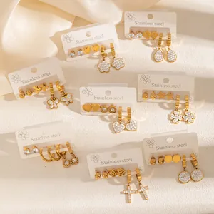 Set orecchini in acciaio inossidabile placcato oro 18k con zirconi e farfalle