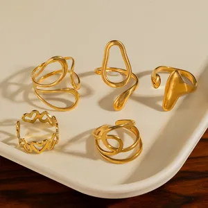 5er-Set verstellbare goldene Titanstahlringe mit geometrischen Herzdesigns
