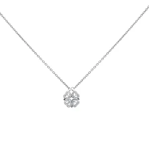 Elegante collana a quadrifoglio in argento con micro-cristalli e catena a O regolabile