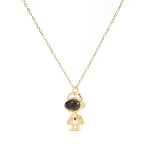 Collier astronaute plaqué or avec visière marron et détail de cœur rouge