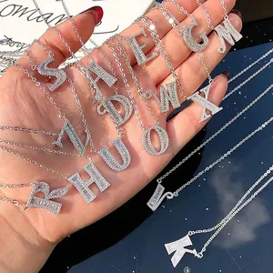 Collection de colliers lettres en argent sertis de cristaux brillants pour femmes