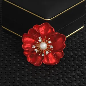 Broche fleur de pivoine rouge élégante avec perle et cristaux pour accessoires de veste