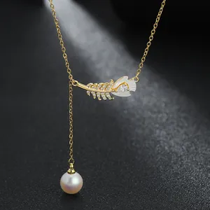 Collier Pendentif en Forme de Y Plume et Künstliche Perle Zirconium Plaqué Or Chaîne de Clavicule en Cuivre avec Gland Femme