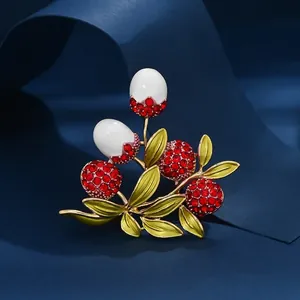 Vintage Lychee Fruit Brooch For Women Gold Plated Copper Red Rhinestone Berry Branch Enamel Leaf Fashion Suit Accessory Gift