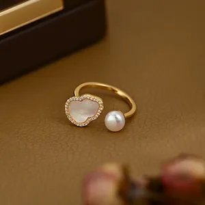 Anello Aperto in Rame Placcato Oro Stile Orientale Per Donna Con Zucca In Madreperla E Perla de Agua Dulce D'Acqua Dolce Regolabile