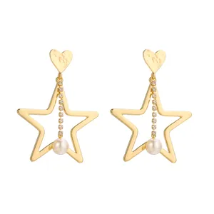 Pendientes dorados con estrella, corazón, diamantes de imitación blancos y perlas finas