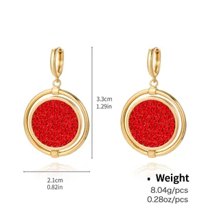 Boucles d'oreilles lanterne rouge chinoise avec cadre doré et zircons rouges étincelants