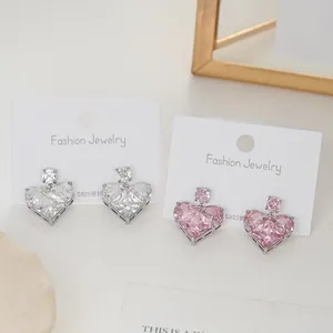 Orecchini a Bottone con Zirconia a Cuore Lusso Con Perno in Argento Sterling 925 Rame Placcato Oro Argento Rosa Bianco Orecchini a Cuore Donna