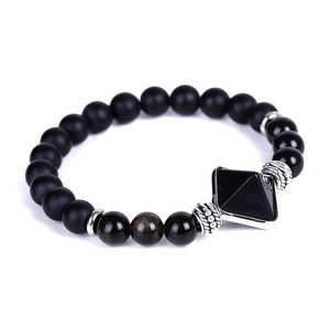 Natural Amethyst and Black Onyx beaded bracelet with geometric pyramid charm detail