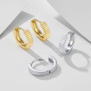 S925 sterling silver hoop earrings with vertical stripe texture in gold and silver finish