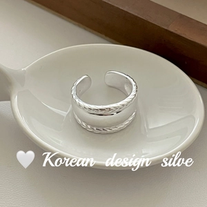 Minimalist S925 sterling silver open twist ring with rope edges and polished surface
