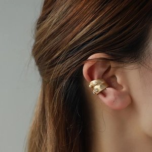 Vintage Matte Gold Alloy Ear Cuffs For Women Rhinestone Faux Artificial Pearl Non Pierced Geometric Ear Clips Fashion Jewelry Accessories