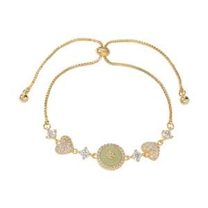 Bracelet plaqué or avec pierre verte, breloques cœur et chaîne réglable coulissante