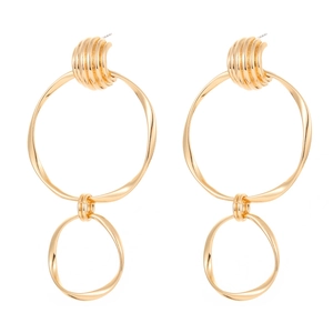 Orecchini a cerchio placcati in oro con texture metallica e design geometrico a spirale