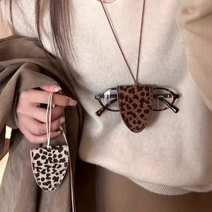Custodia per Occhiali in Pelle PU Portatile Custodia da Appendere al Collo Borsa per Occhiali da Sole Leopardata Donna Accessori
