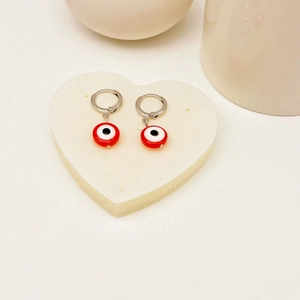 Vintage rote Evil Eye Ohrringe mit silbernen Details auf einer Herz-Basis