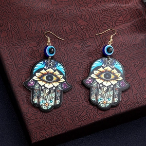 Böhmische Hamsa-Hand-Ohrringe mit blauer Evil-Eye-Perle und bunten Mandala-Mustern