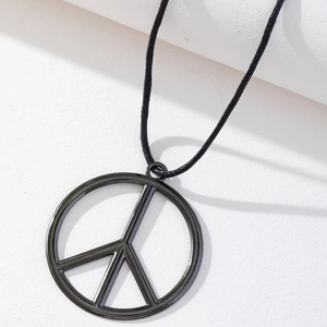 Collana con pendente simbolo della pace minimalista con cordino in cera nera lucida