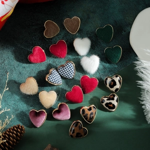 Orecchini a Bottone a Cuore Floccati in Lega Vintage per Donna Gioielli per Orecchie a Cuore con Motivo Leopardato Pied De Poule
