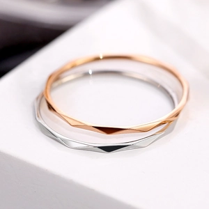 Geometric faceted titanium steel rings in rose gold and silver for women with minimalist design