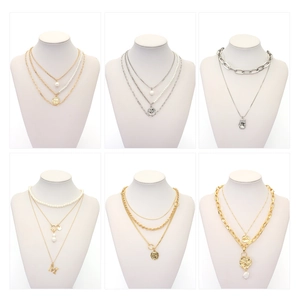Collana Multistrato in Lega Placcata Oro Argento per Donna Pendente a Moneta Perla Stile Bohemian Hiphop Punk Gioielli Spessi