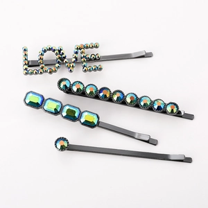 Lot de 4 barrettes à cheveux chic avec strass verts dégradés et motif LOVE