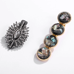Fashionable metal duckbill hair clips with sparkling rhinestones and pearl shell details