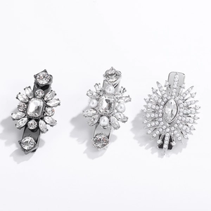 Elegant silver hair clips set with sparkling rhinestones and white pearls for women