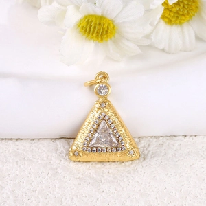 Pendentif Seul En Cuivre Plaqué Or Avec Zircone Triangle Pour Création De Bijoux DIY Charms Géométriques Vintage Pour Colliers Boucles d'Oreilles